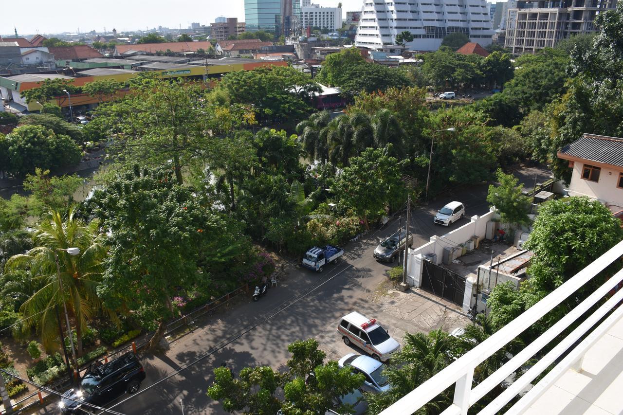 Moscha Surabaya City Center Hotel Exterior photo